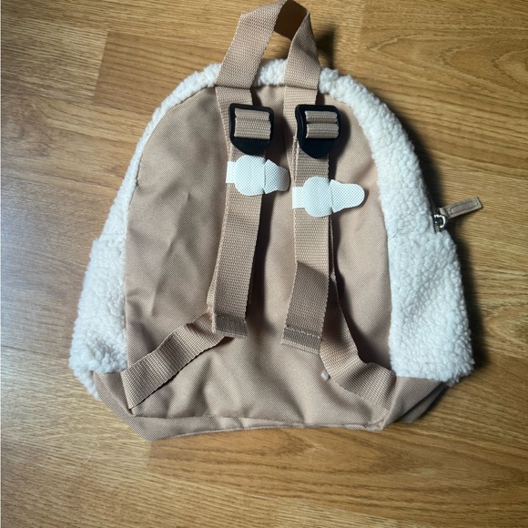 DSW Mini Sherpa Backpack - Picture 2 of 4